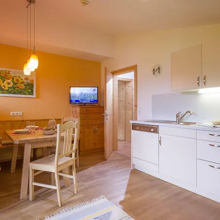 Gasser Hotel apartamentowy 3*
