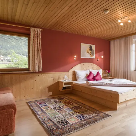 Апарт-отель Gasser 3*