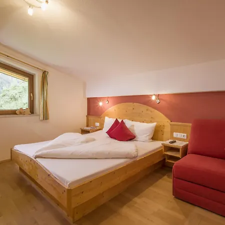Gasser Hotel apartamentowy 3*